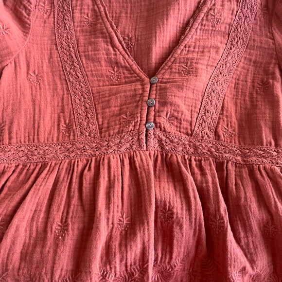 Lucky brand red embroidered blouse - Picture 2 of 3
